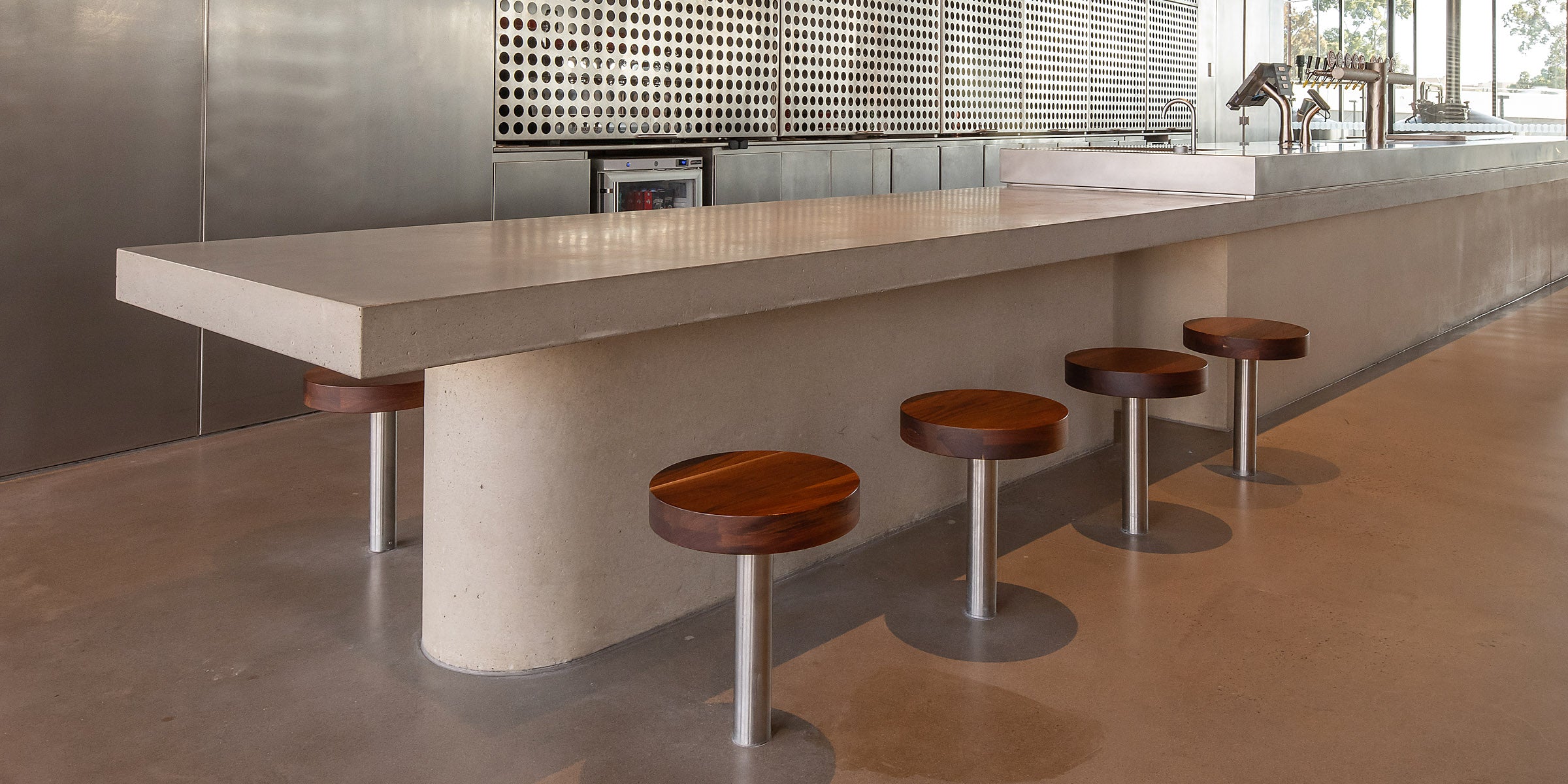 Form-s concrete, Coopers Brewery VC